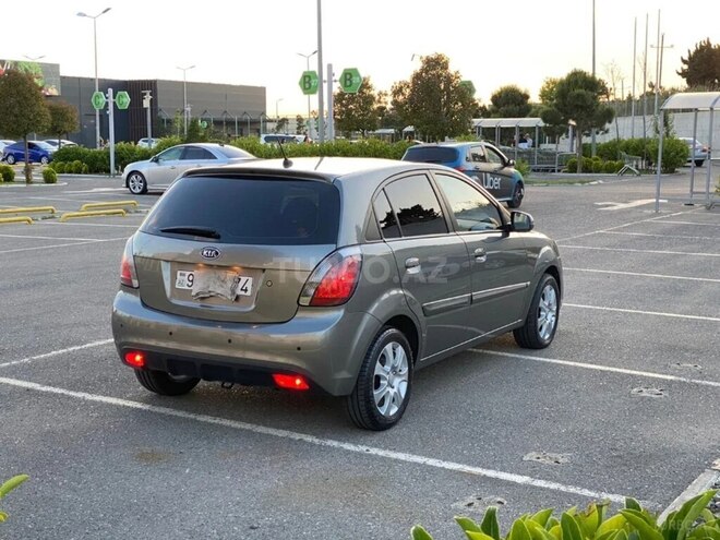 Kia Rio 2010, 285,000 km - 1.5 l - Bakı