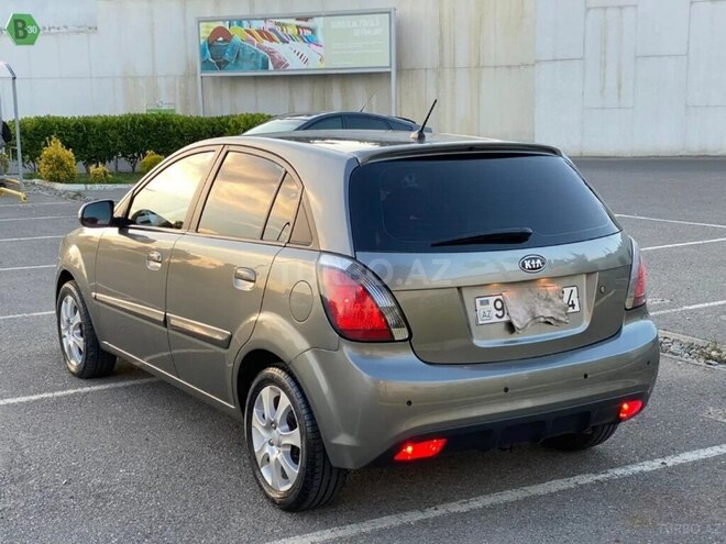 Kia Rio 2010, 285,000 km - 1.5 l - Bakı