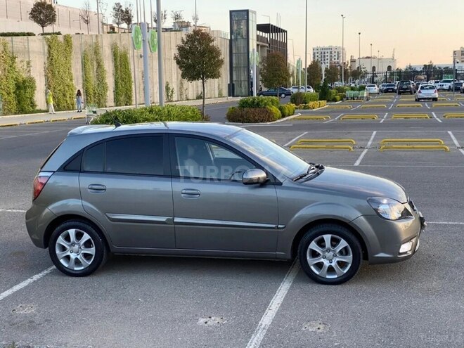 Kia Rio 2010, 285,000 km - 1.5 l - Bakı