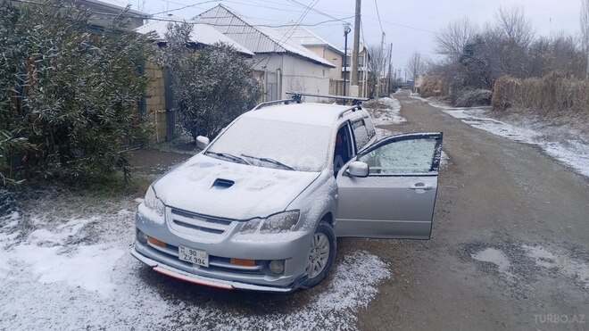 Mitsubishi Airtrek 2003, 304,312 km - 2.0 l - Kürdəmir