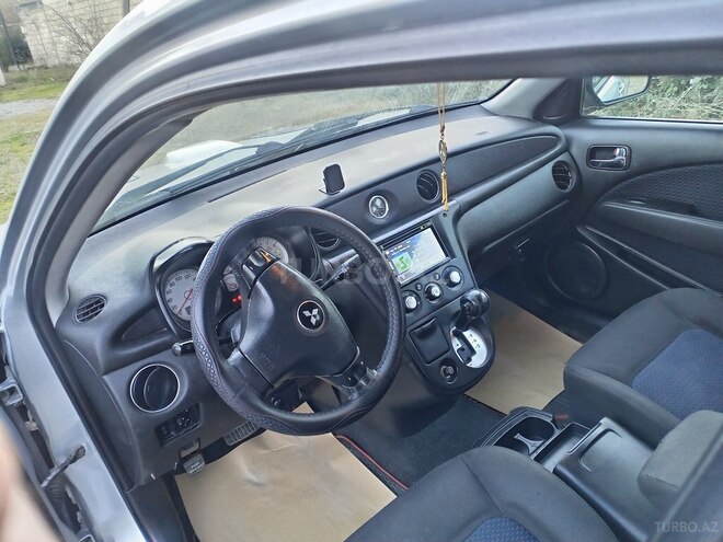 Mitsubishi Airtrek 2003, 304,312 km - 2.0 l - Kürdəmir
