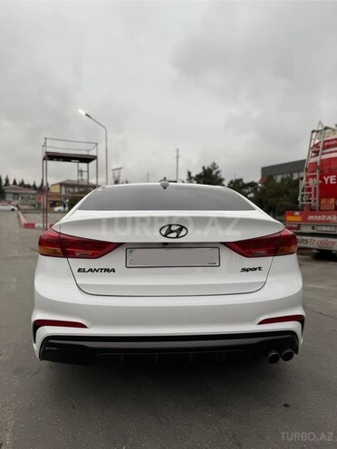 Hyundai Elantra 2018, 120,503 km - 1.6 l - Bakı
