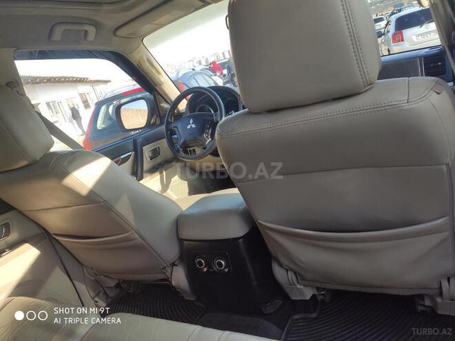 Mitsubishi Pajero 2007, 311,000 km - 3.0 l - Bakı