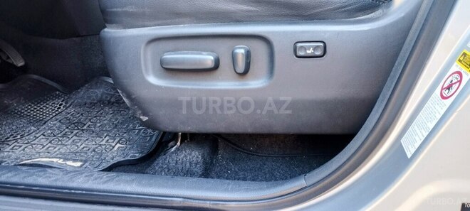 Toyota RAV4 2011, 228,350 km - 2.0 l - Bakı