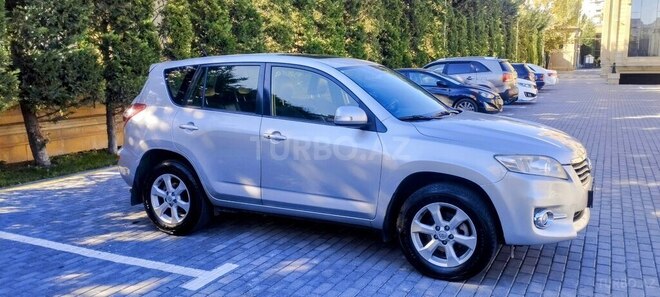 Toyota RAV4 2011, 228,350 km - 2.0 l - Bakı