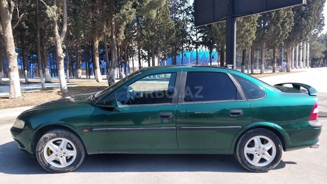 Opel Vectra 1997, 393,000 km - 2.0 l - Sumqayıt