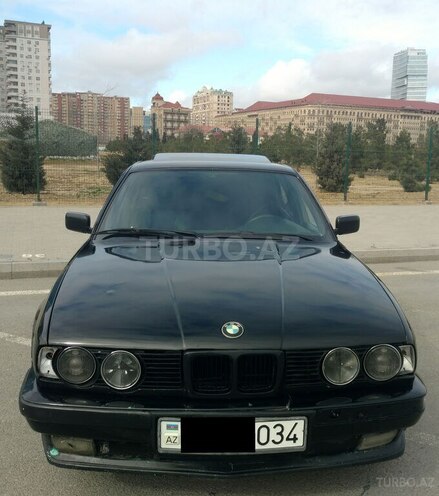 BMW 520 1989, 300,000 km - 2.0 l - Bakı