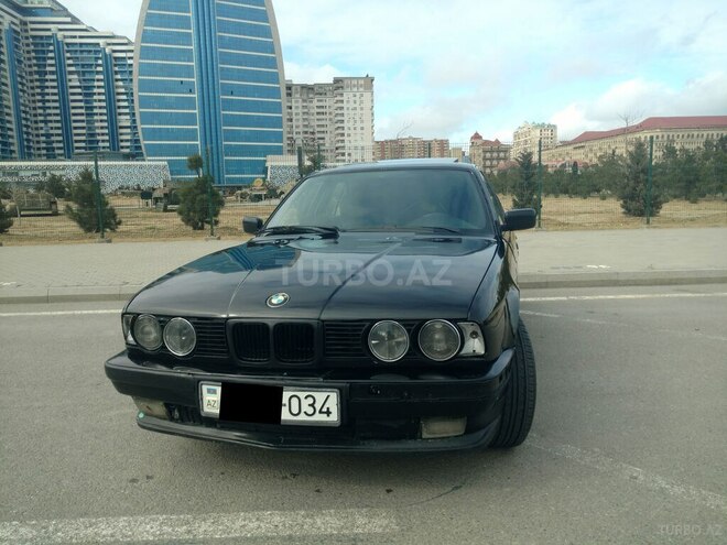 BMW 520 1989, 300,000 km - 2.0 l - Bakı
