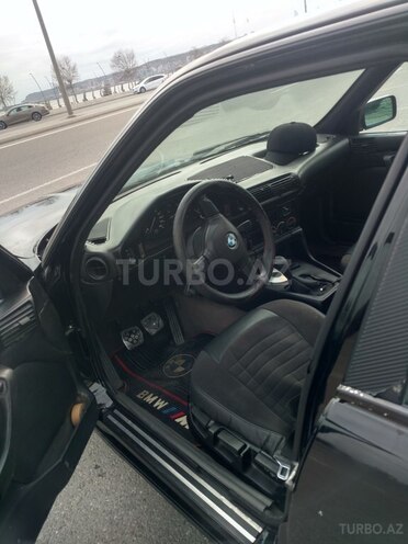 BMW 520 1989, 300,000 km - 2.0 l - Bakı