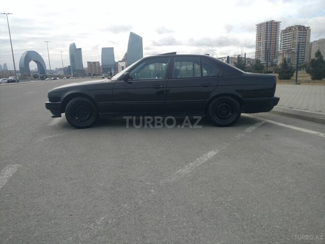 BMW 520 1989, 300,000 km - 2.0 l - Bakı