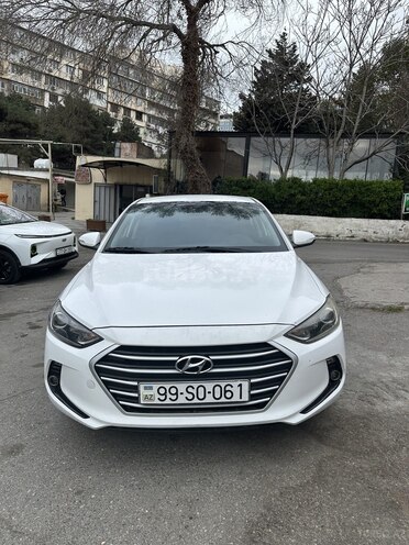 Hyundai Avante 2015, 200,000 km - 1.6 л - Bakı
