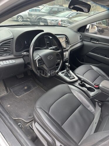 Hyundai Avante 2015, 200,000 km - 1.6 л - Bakı
