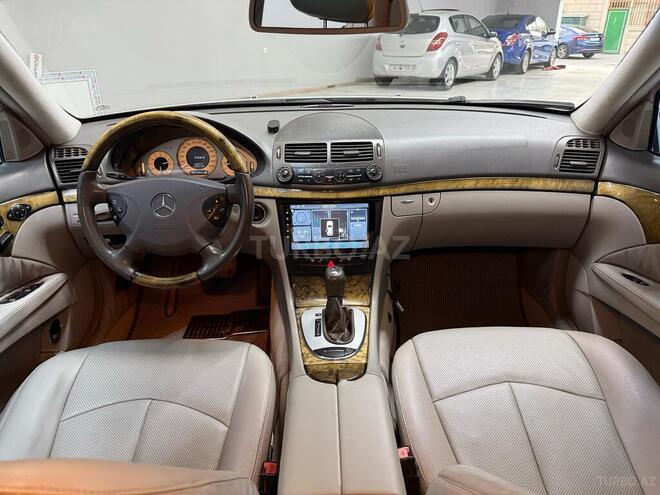 Mercedes E 280-3