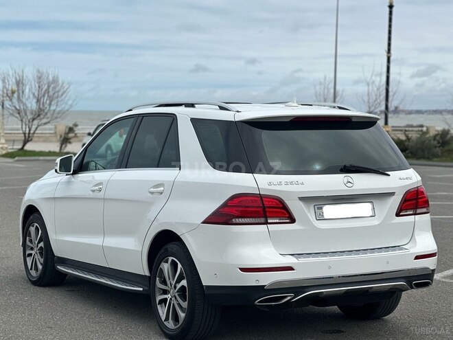 Mercedes GLE 250 4MATIC 2016, 221,000 km - 2.2 л - Sumqayıt