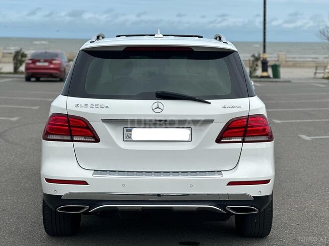 Mercedes GLE 250 4MATIC 2016, 221,000 km - 2.2 л - Sumqayıt