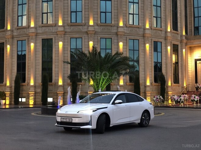 Changan Qiyuan A05 2024, 42,000 km - 1.5 l - Bakı