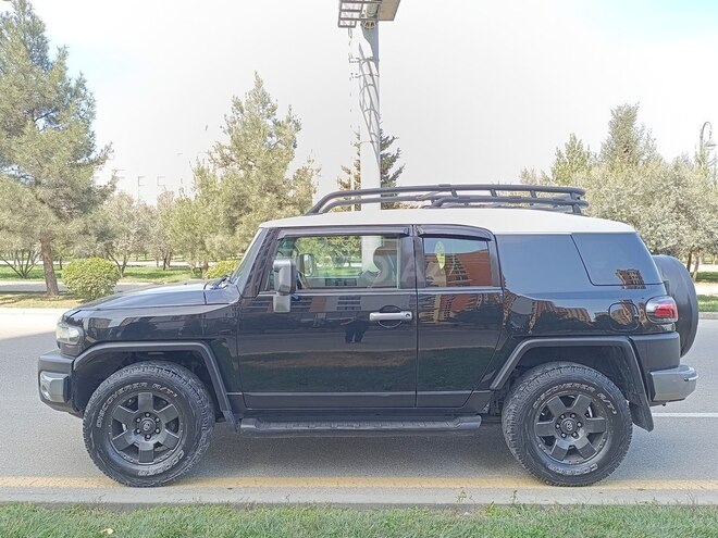 Toyota FJ Cruiser 2006, 147,000 km - 4.0 l - Bakı