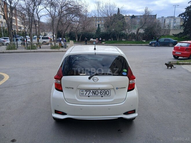 Nissan Note-4