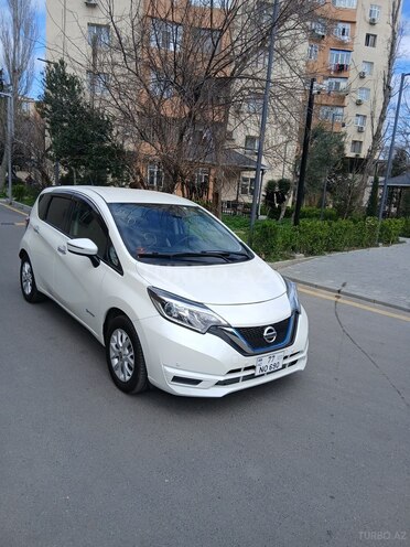 Nissan Note-1