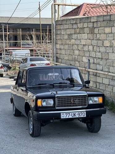 LADA (VAZ) 2107-1