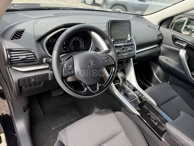 Mitsubishi Eclipse Cross-10