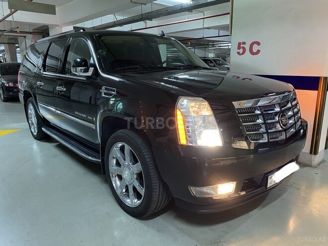 Cadillac Escalade-12