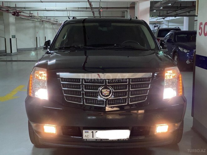 Cadillac Escalade-1