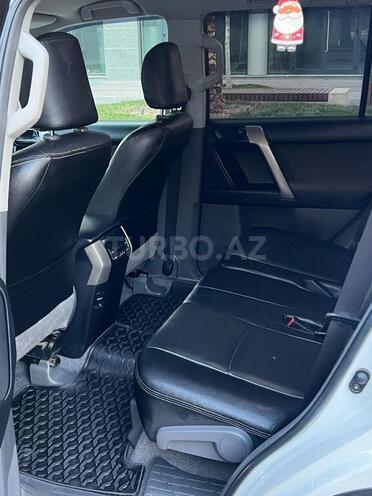 Toyota Land Cruiser Prado 2012, 195,000 km - 2.7 l - Bakı