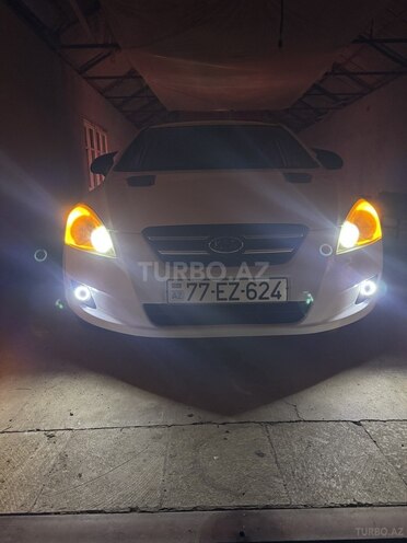 Kia Ceed 2008, 300,000 km - 1.6 л - Füzuli