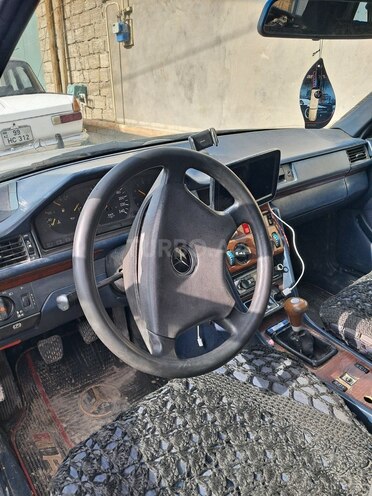 Mercedes E 200 1991, 120,000 km - 2.0 л - Bakı