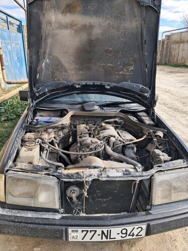 Mercedes E 200 1991, 120,000 km - 2.0 л - Bakı