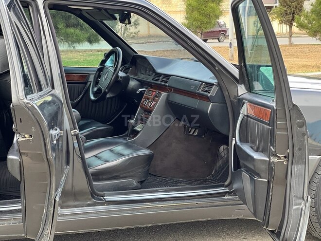 Mercedes E 220 1994, 526,000 km - 2.2 l - Gəncə