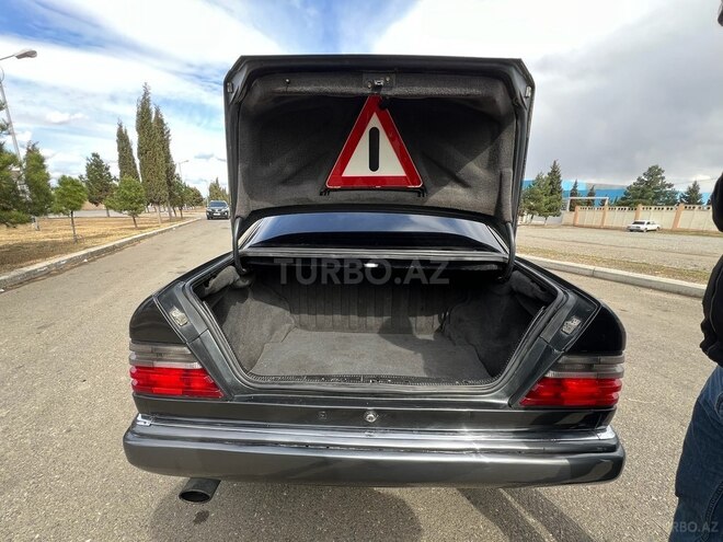Mercedes E 220 1994, 526,000 km - 2.2 l - Gəncə