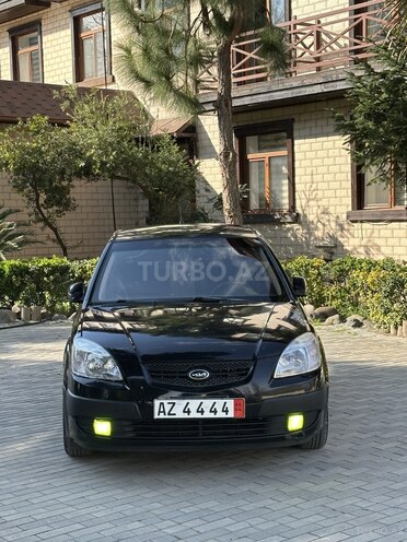 Kia Rio 2005, 365,000 km - 1.5 l - Masallı