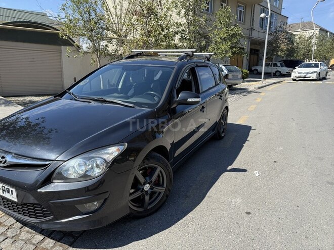 Hyundai i30 2011, 320,000 km - 1.6 л - Bakı