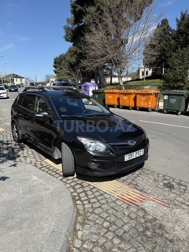 Hyundai i30 2011, 320,000 km - 1.6 л - Bakı