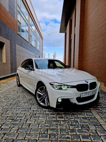 BMW 330e-1