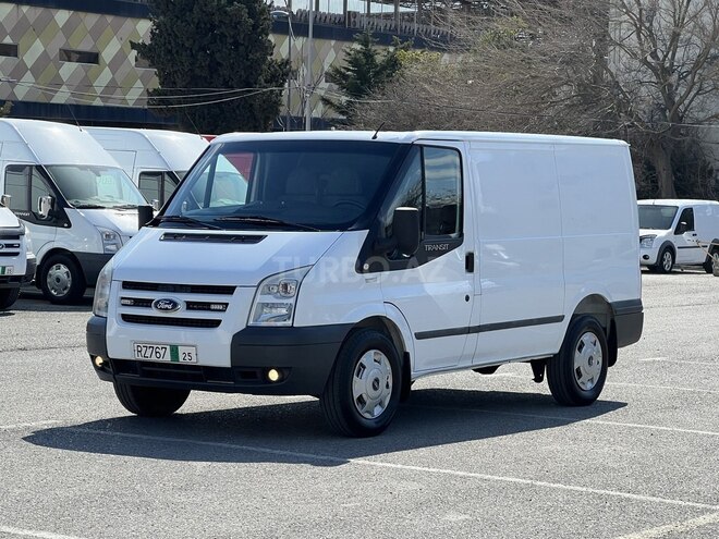 Ford Transit-2
