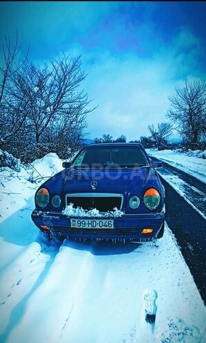 Mercedes E 280 1999, 44,535 km - 2.8 л - Şəki