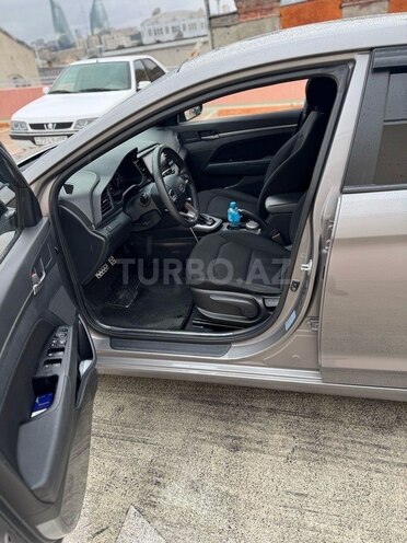 Hyundai Elantra 2020, 136,000 km - 1.8 l - Bakı