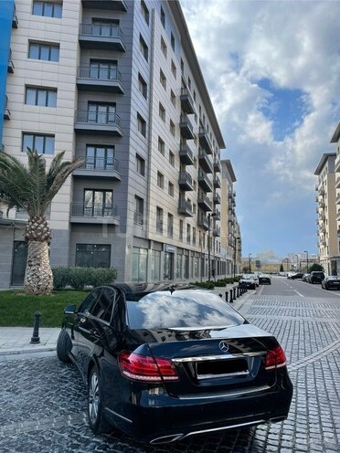 Mercedes E 200 d 2014, 334,000 km - 2.2 l - Bakı