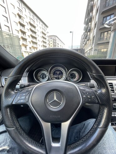 Mercedes E 200 d 2014, 334,000 km - 2.2 l - Bakı