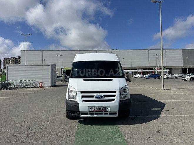 Ford Transit-2