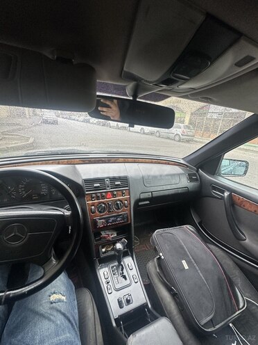 Mercedes C 240 1998, 390,000 km - 2.4 л - Bakı