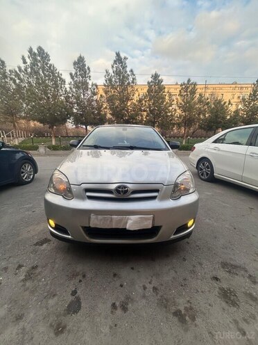 Toyota Corolla 2004, 480,000 km - 1.4 l - Şirvan