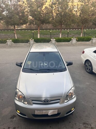 Toyota Corolla 2004, 480,000 km - 1.4 l - Şirvan
