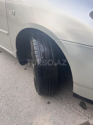 Toyota Corolla 2004, 480,000 km - 1.4 l - Şirvan