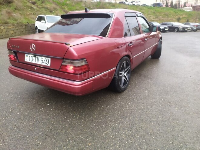 Mercedes E 220 1994, 263,632 km - 2.2 л - Ağstafa