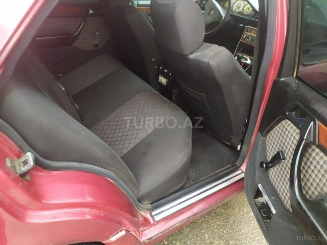 Mercedes E 220 1994, 263,632 km - 2.2 л - Ağstafa