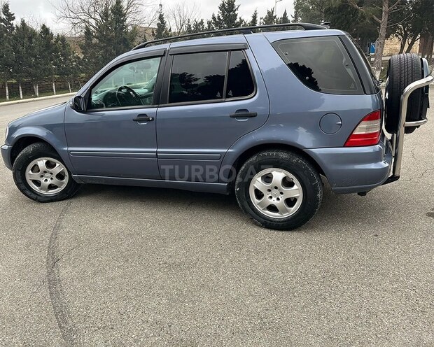 Mercedes ML 270 4MATIC 2003, 581,000 km - 2.7 л - Bakı